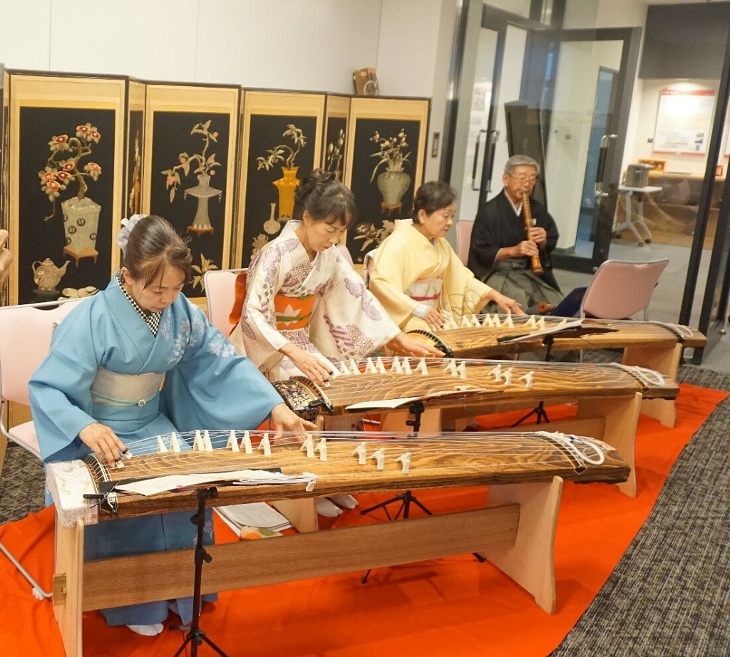 国際ソロプチミスト昭島によるお琴の演奏会